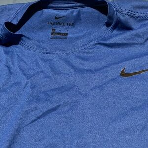 Men’s Nike tee shirt LARGE